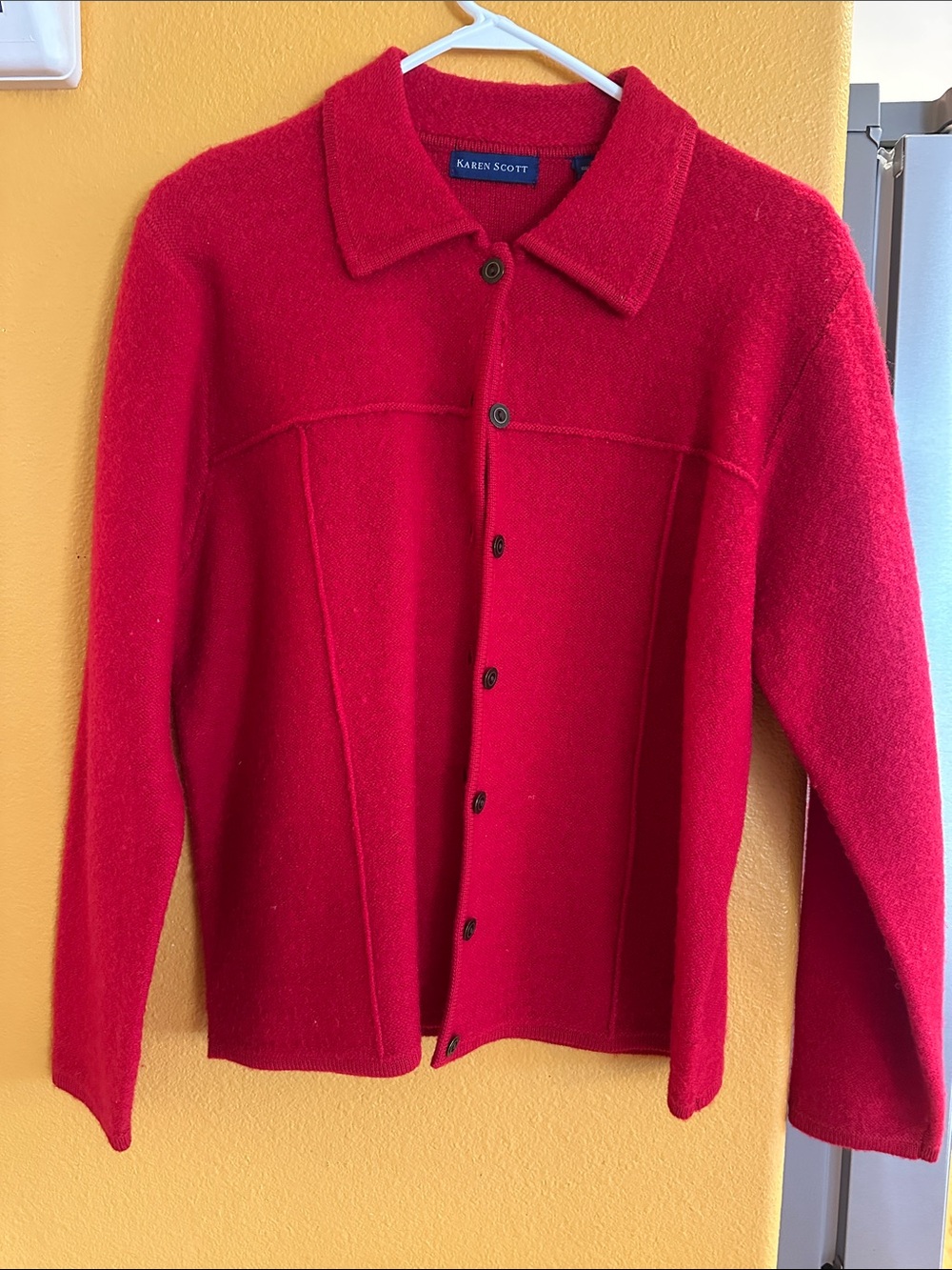 Karen Scott women’s 💯 Wool Bright Red cardigan